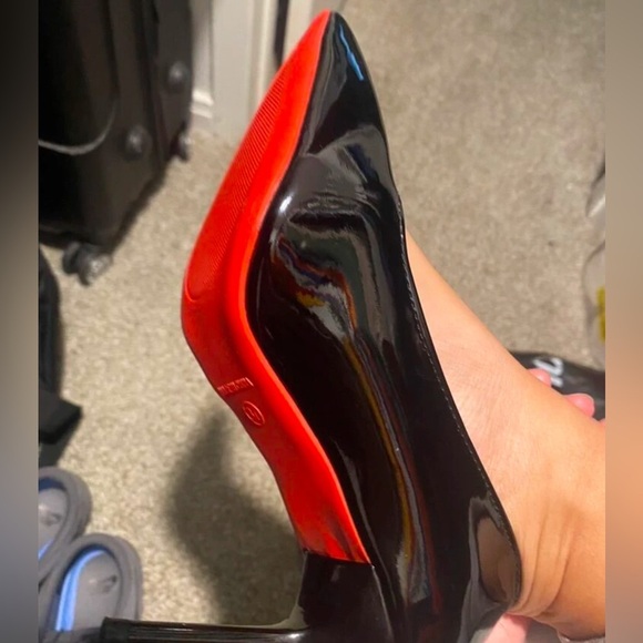 Red Sole Pointed-Toe Patent Leather Heels - Picture 5 of 10